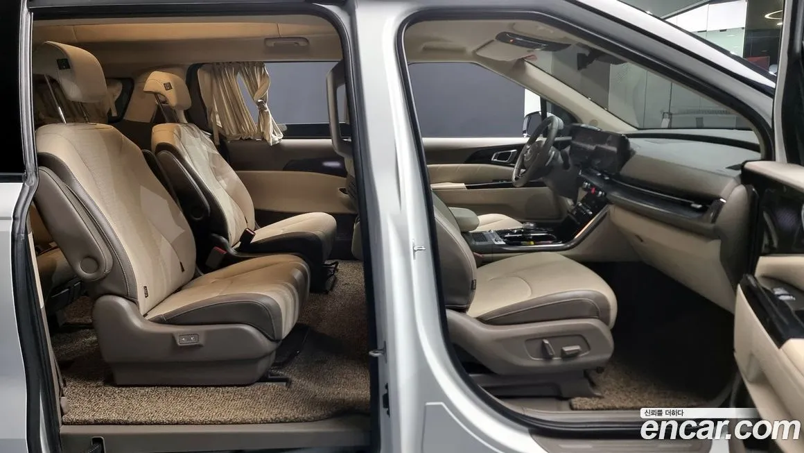 Kia Carnival — фото 4
