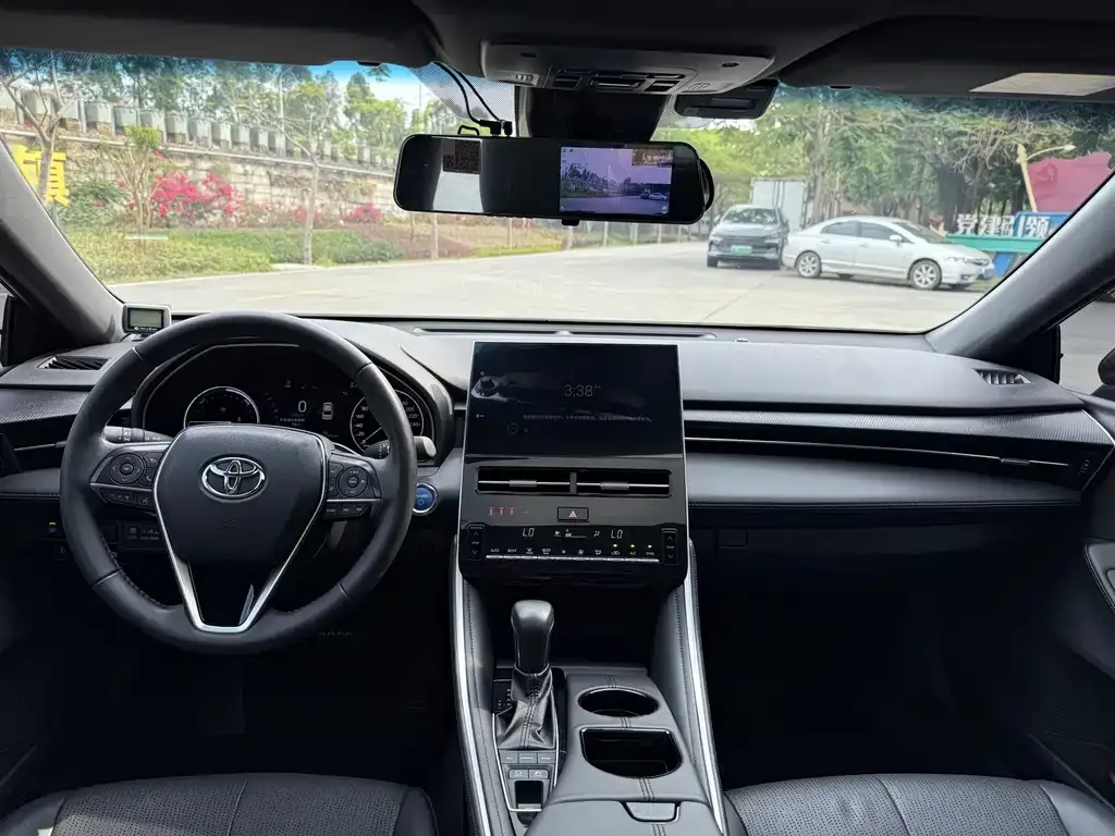 Toyota Avalon 2023 из CN, фото 2