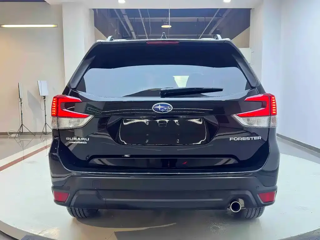 Subaru Forester 2023 из CN, фото 6