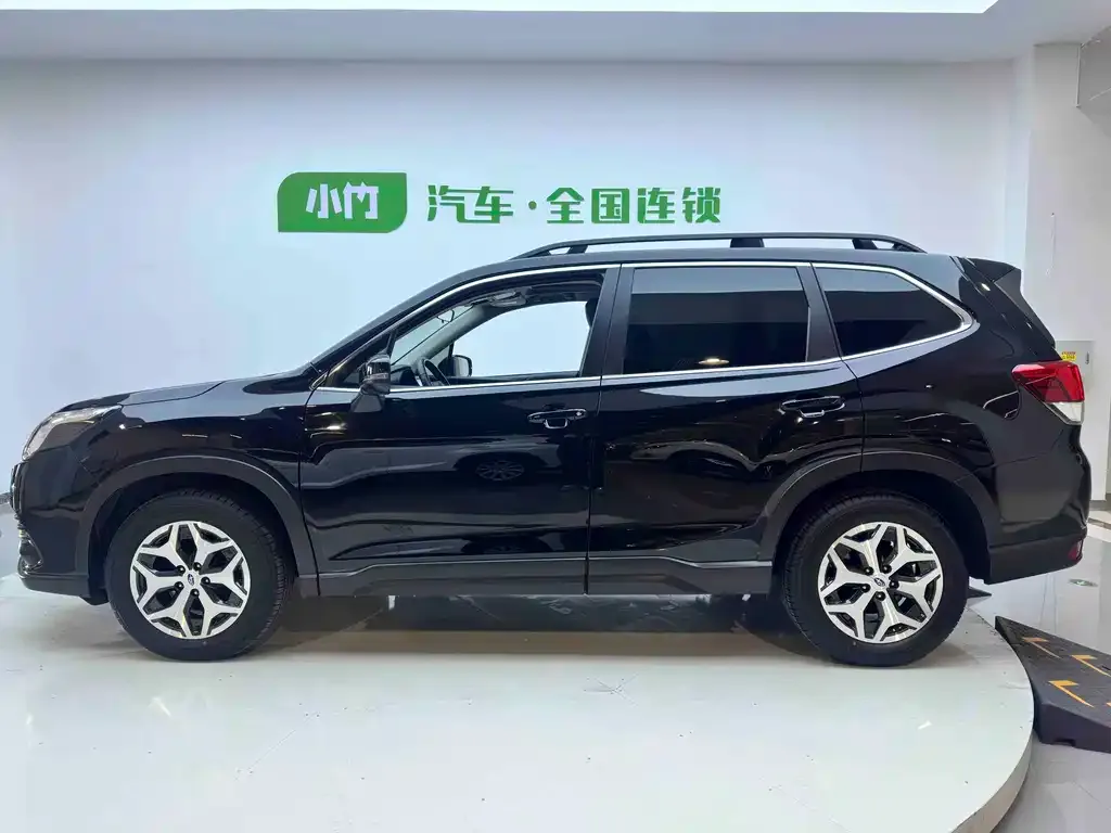 Subaru Forester 2023 из CN, фото 3