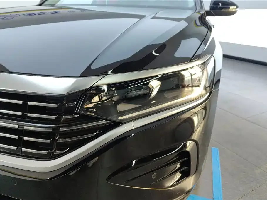 Volkswagen Passat — фото 4