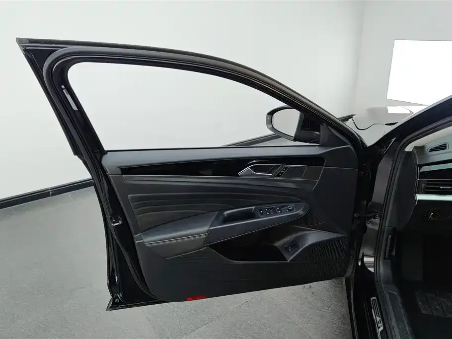 Volkswagen Passat — фото 3