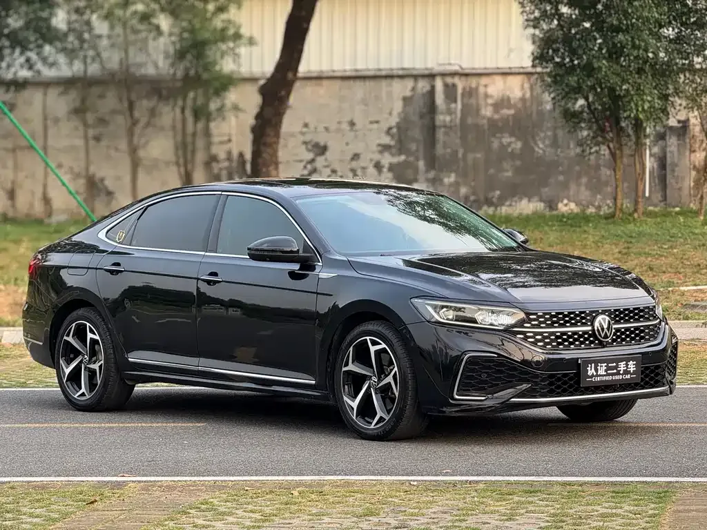 Volkswagen Passat — фото 5
