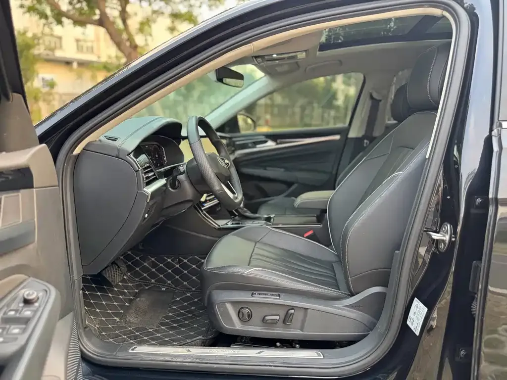 Volkswagen Passat — фото 6