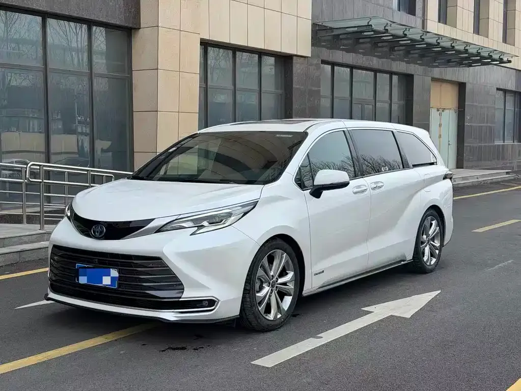 Toyota Sienna 2.5L Hybrid Prestige