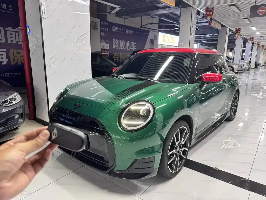 MINI Cooper EV 2024 из CN, фото 7