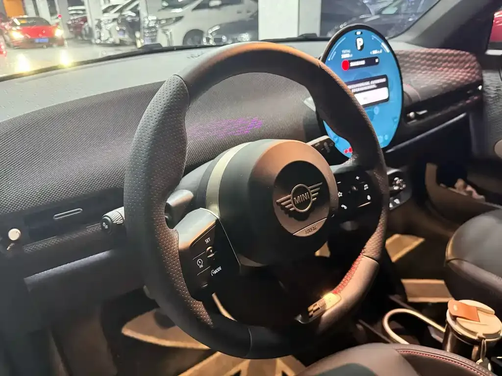 MINI Cooper EV 2024 из CN, фото 6