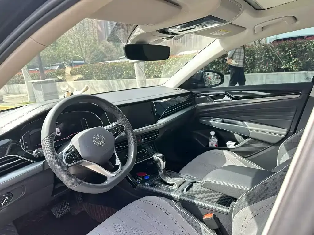 Volkswagen Passat — фото 4