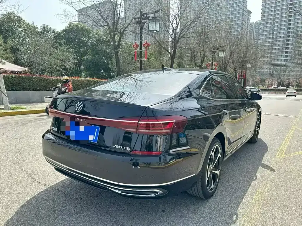 Volkswagen Passat — фото 8