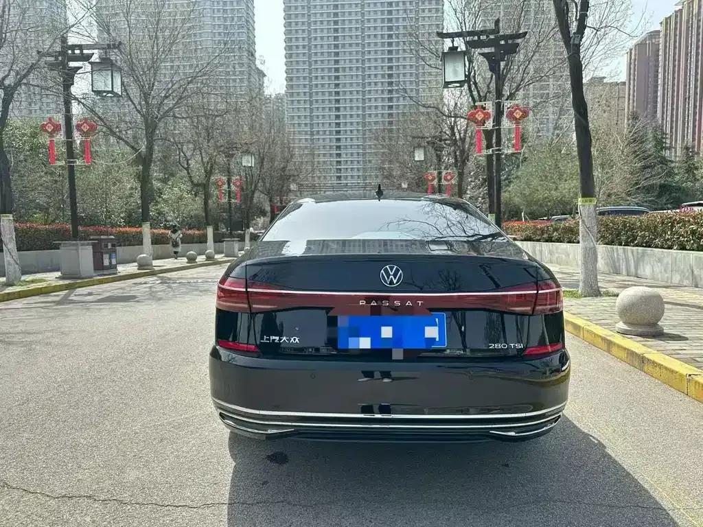 Volkswagen Passat — фото 7