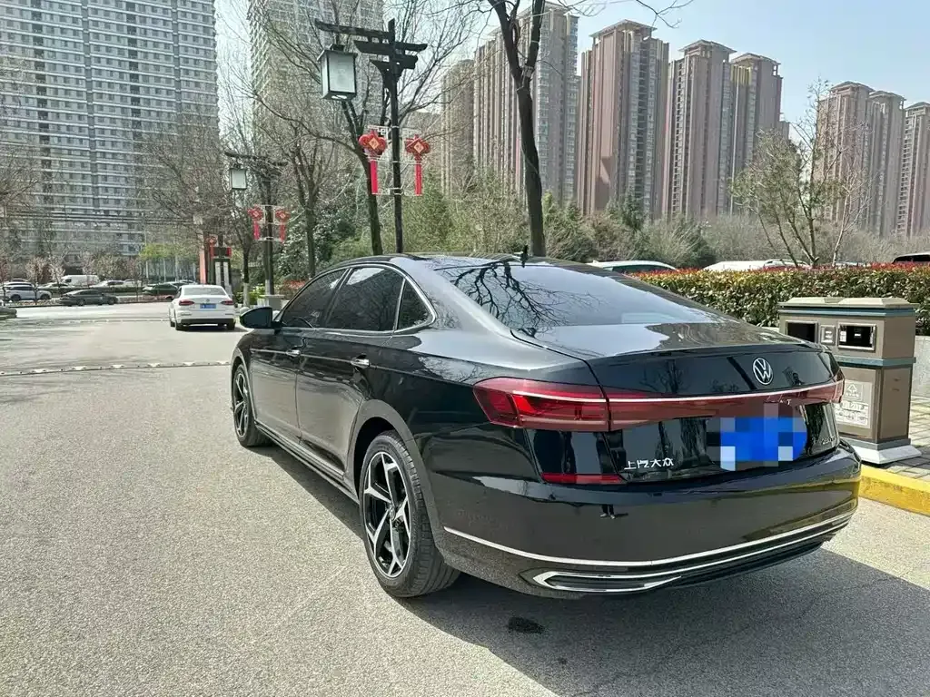 Volkswagen Passat — фото 5