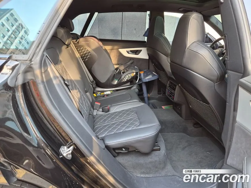 Audi Q8 2023 из KR, фото 8