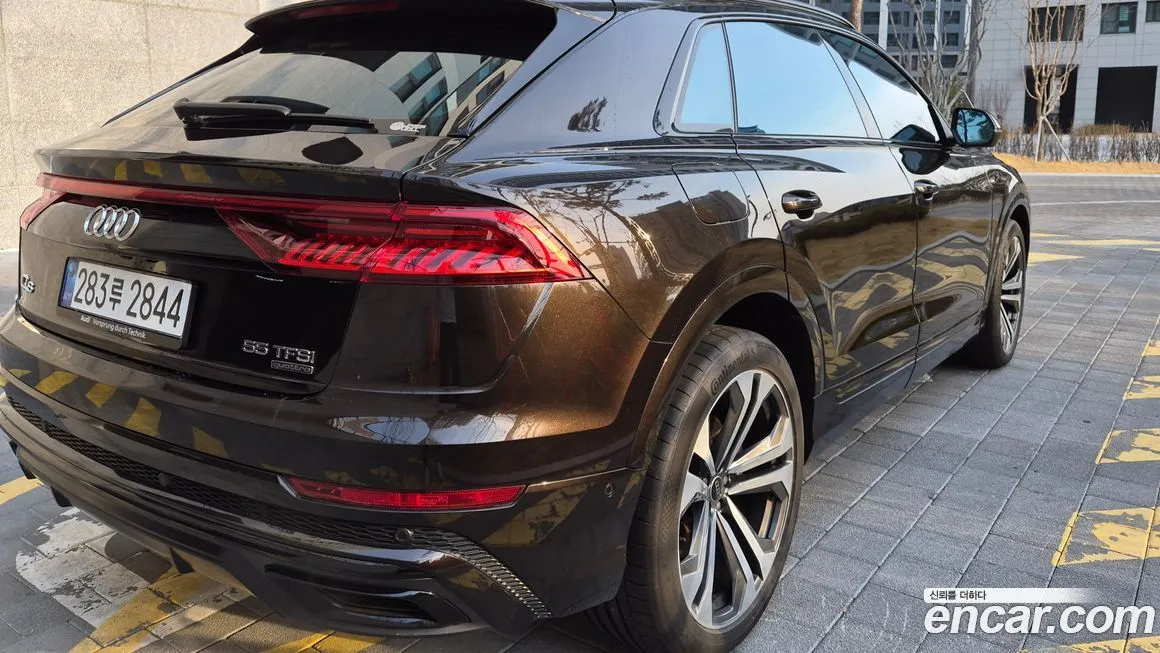 Audi Q8 2023 из KR, фото 2