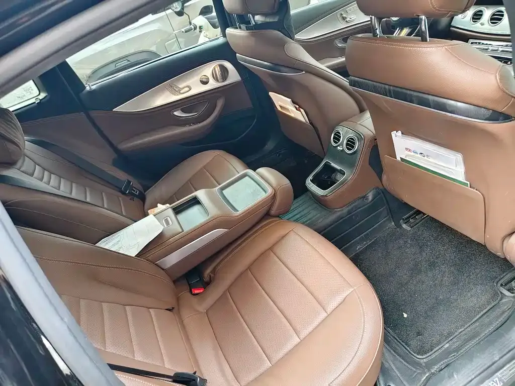 Mercedes-Benz E-Class 2022 из CN, фото 7