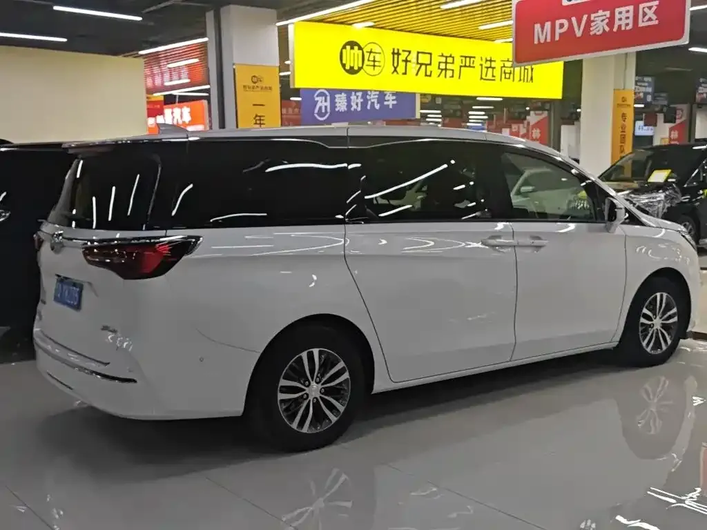 Buick GL8 2022 из CN, фото 8