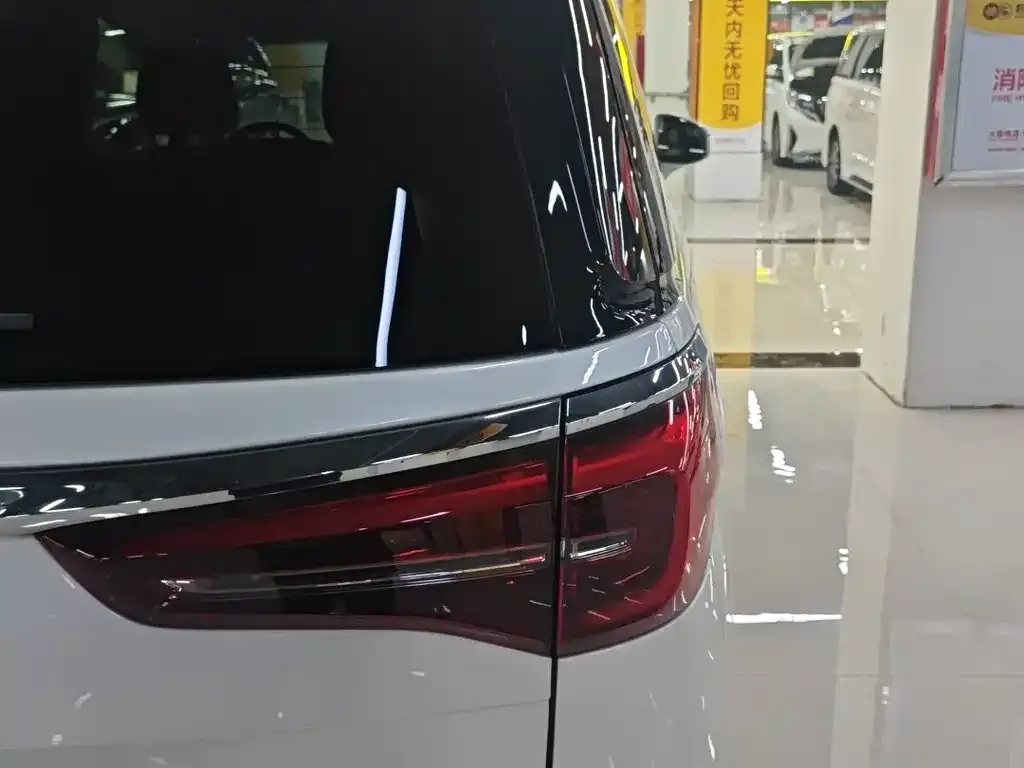 Buick GL8 2022 из CN, фото 4