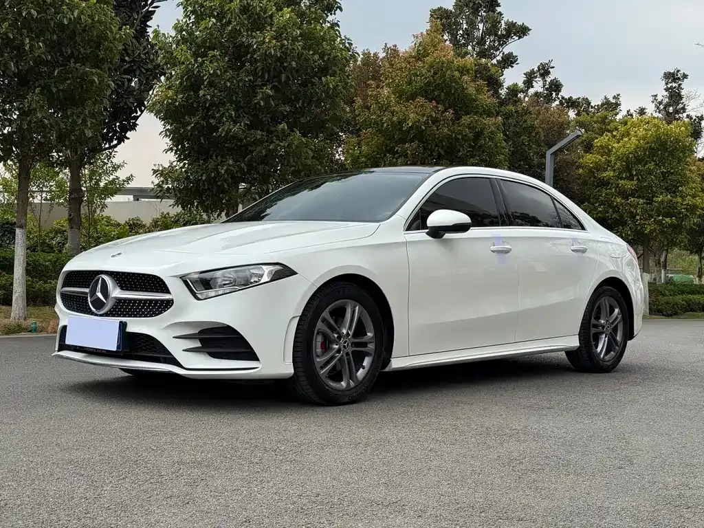 Mercedes-Benz A-Class — фото 1