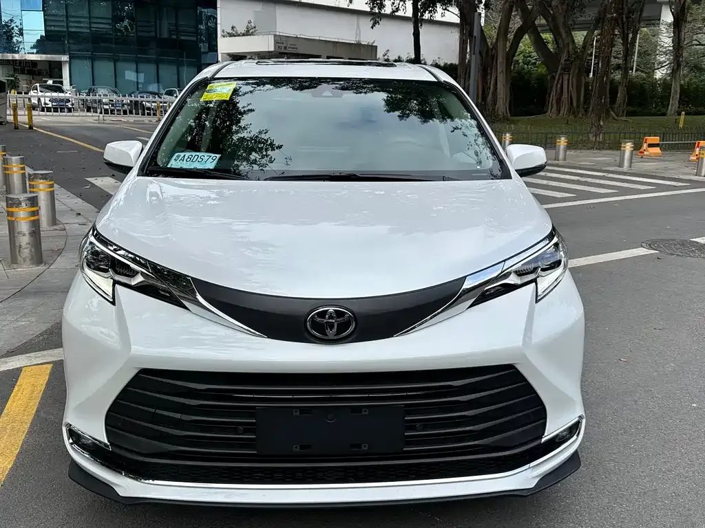 Toyota Sienna 2026 из CN, фото 8
