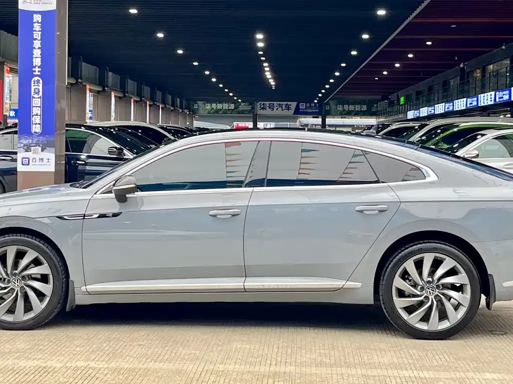 Volkswagen CC 2022 из CN, фото 5