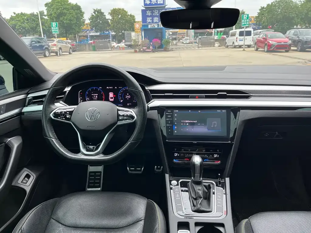 Volkswagen CC 2022 из CN, фото 2