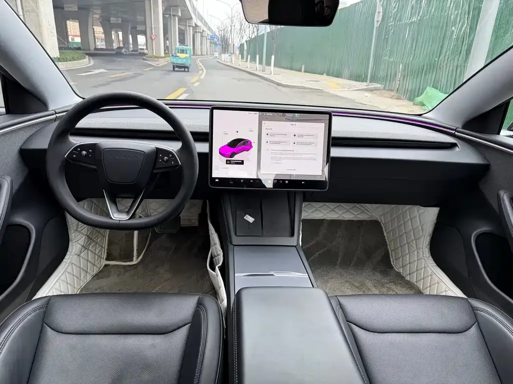 Tesla Model 3 — фото 6