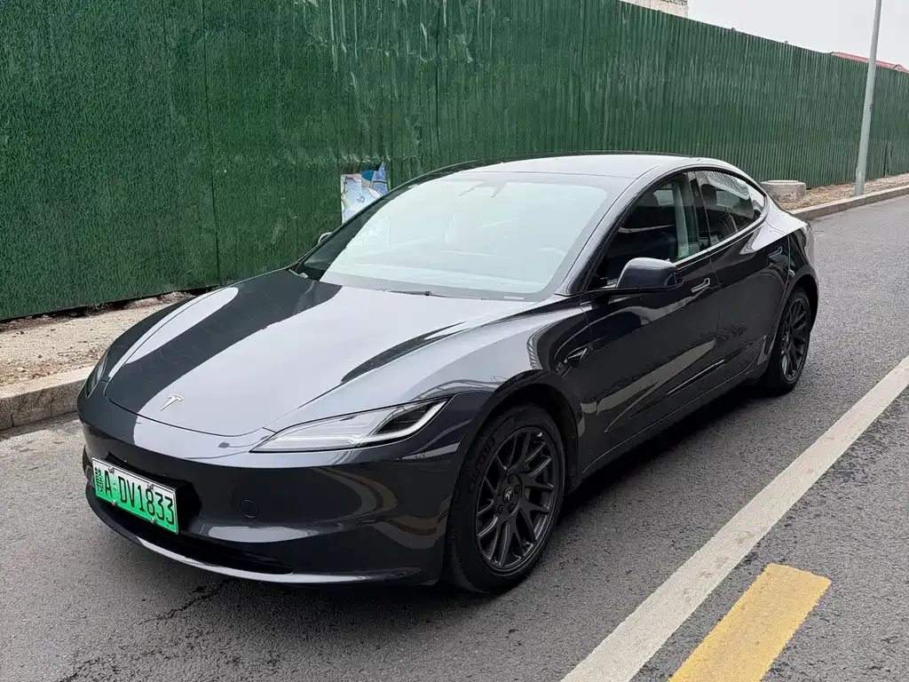Tesla Model 3 — фото 5