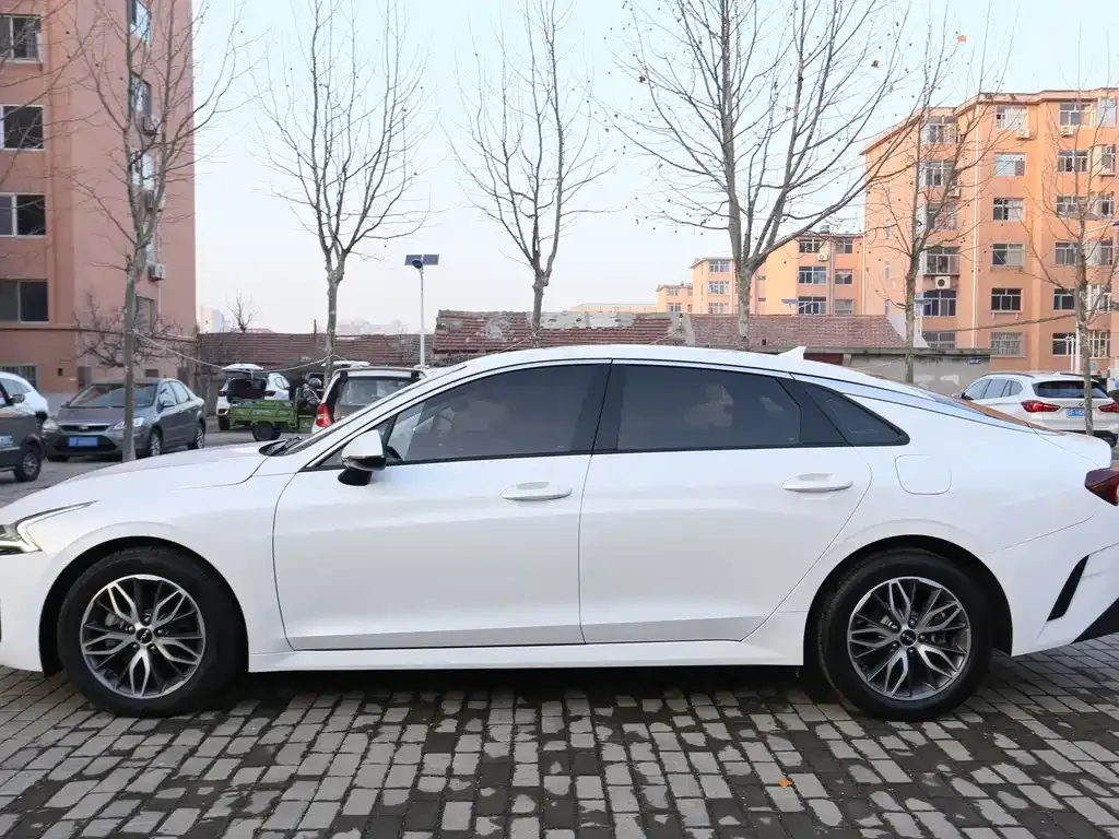Kia K5 2024 из CN, фото 10