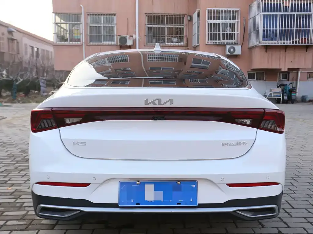 Kia K5 2024 из CN, фото 2