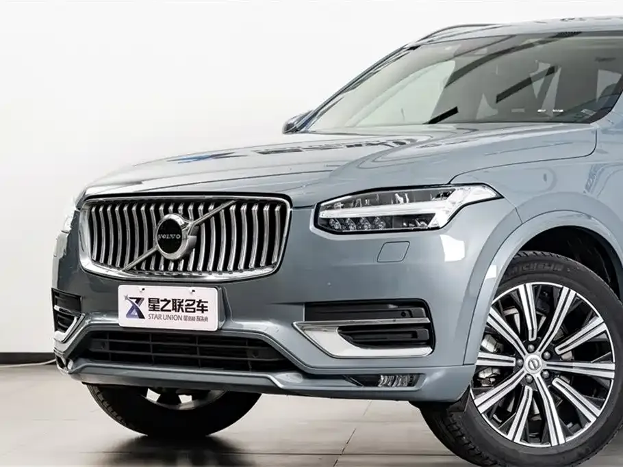 Volvo XC90 — фото 3