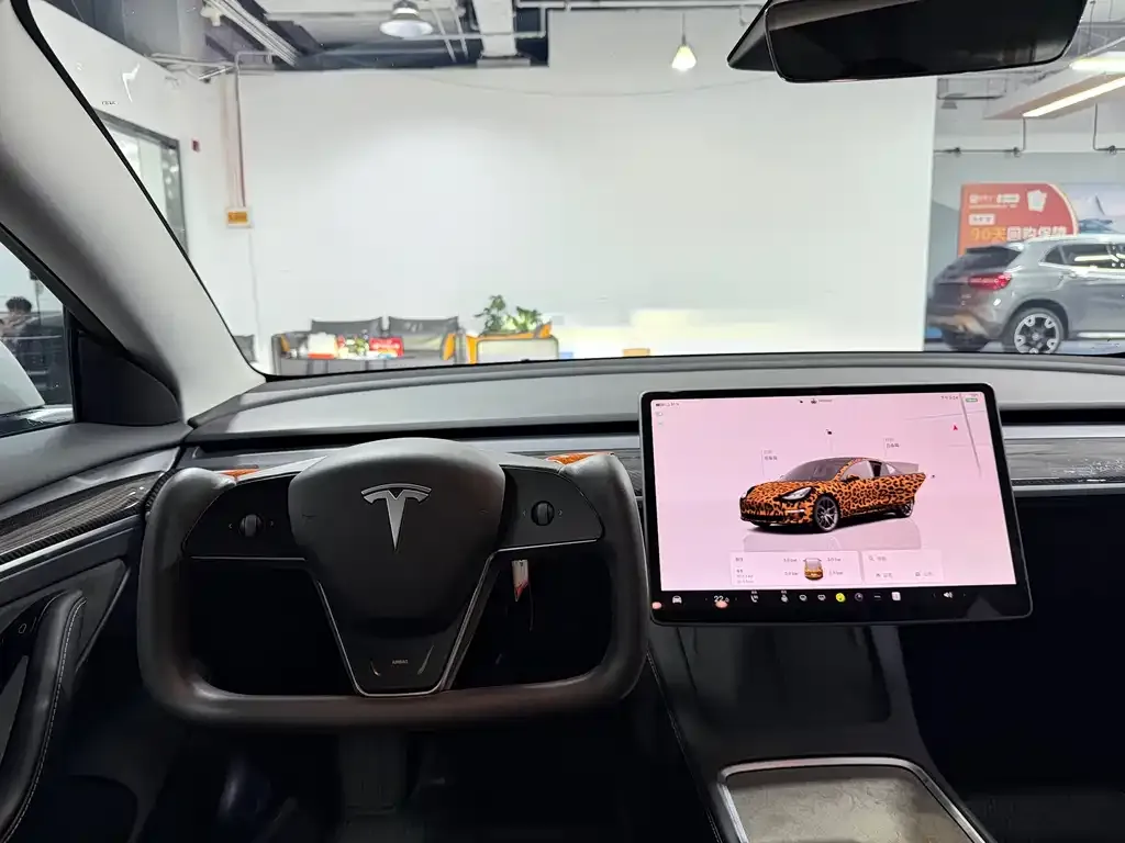 Tesla Model 3 — фото 3
