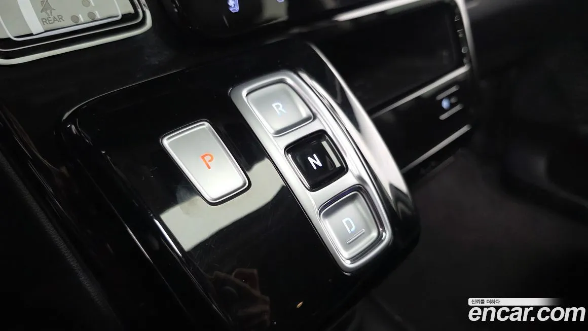 Hyundai Staria 2025 из KR, фото 2