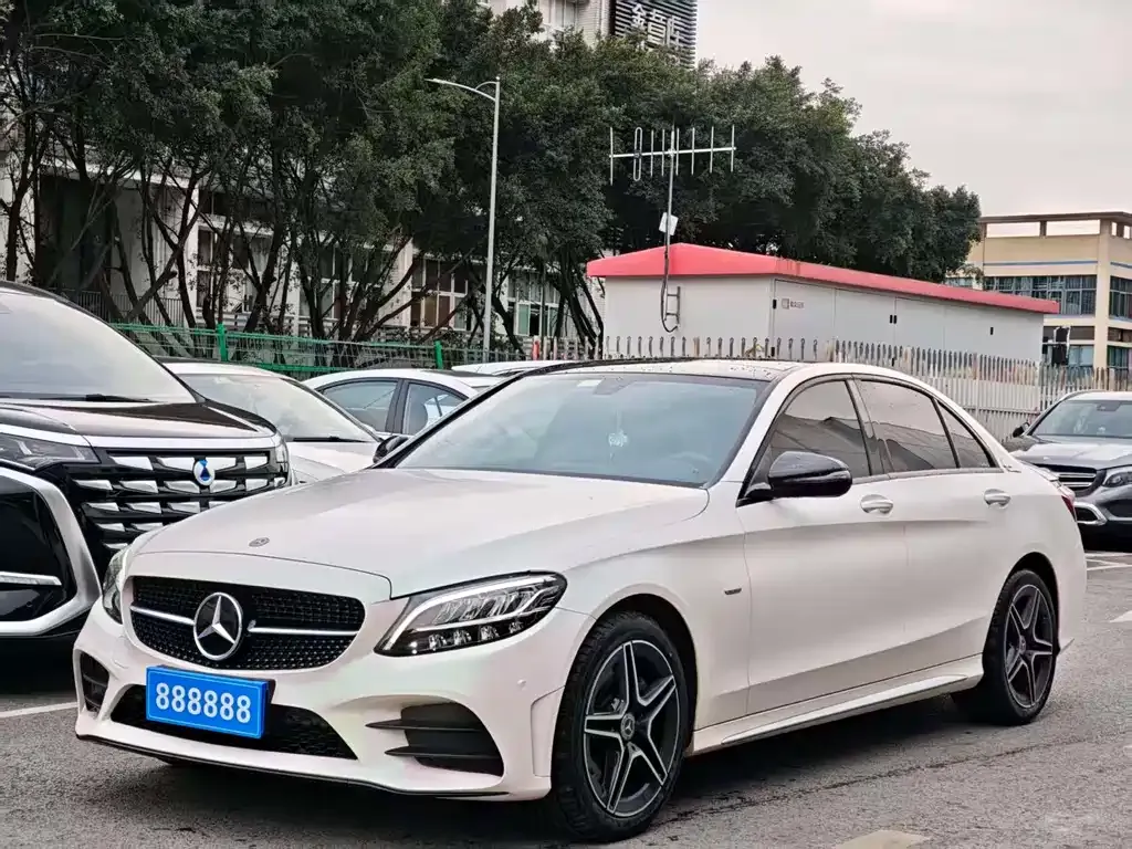 Mercedes-Benz C-Class — фото 1
