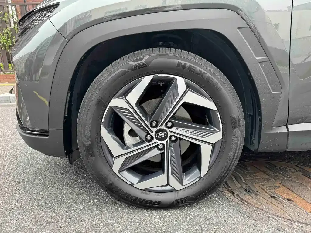 Hyundai Tucson 2022 из CN, фото 8