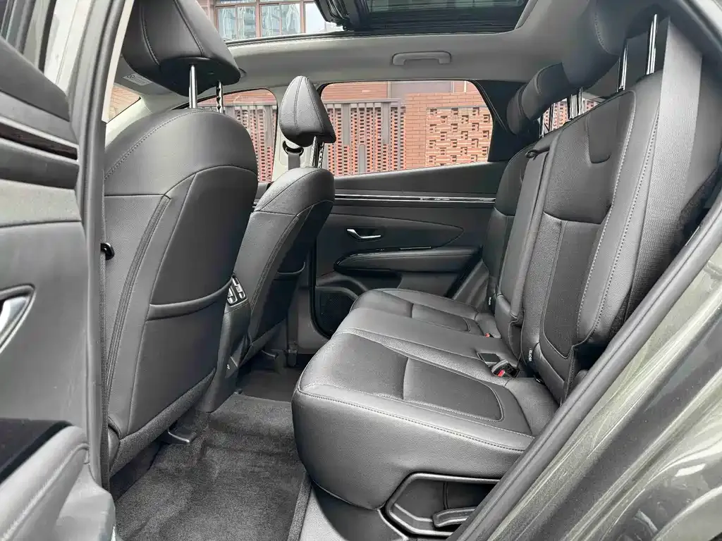 Hyundai Tucson 2022 из CN, фото 10