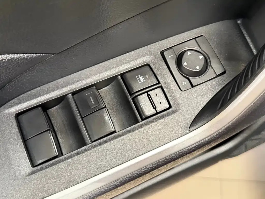 Toyota Wildlander 2021 из CN, фото 10