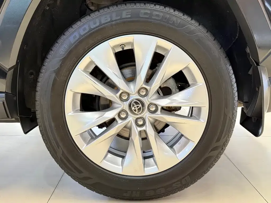 Toyota Wildlander 2021 из CN, фото 2