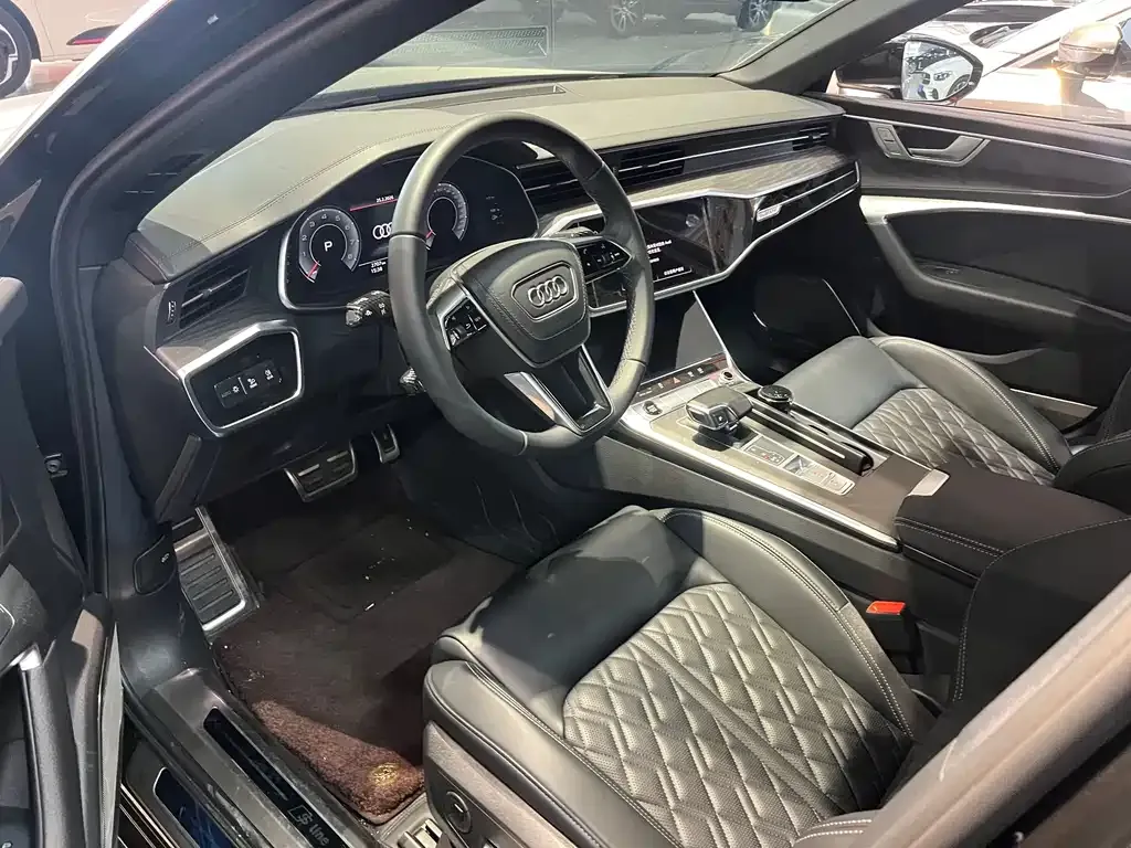 Audi A6L 2025 из CN, фото 5