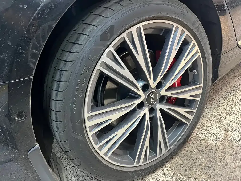Audi A6L 2025 из CN, фото 9