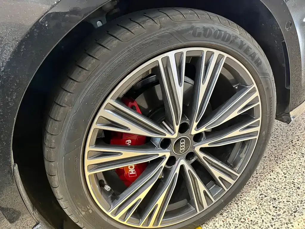 Audi A6L 2025 из CN, фото 8