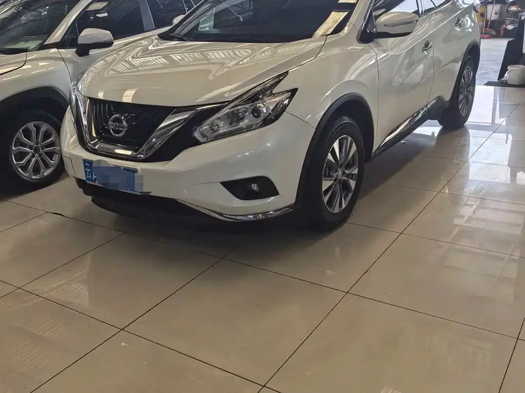 Nissan Murano — фото 1