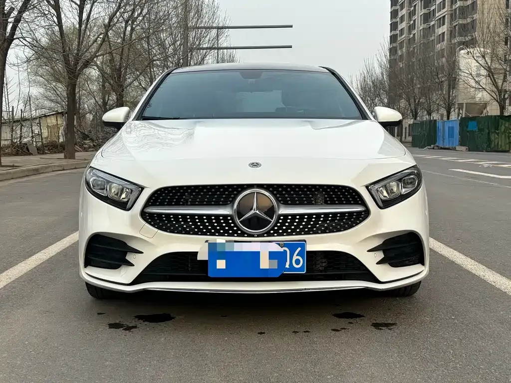Mercedes-Benz A-Class — фото 1
