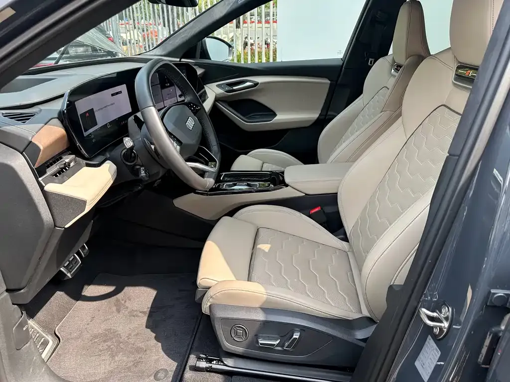 Audi Q6L e-tron 2025 из CN, фото 7