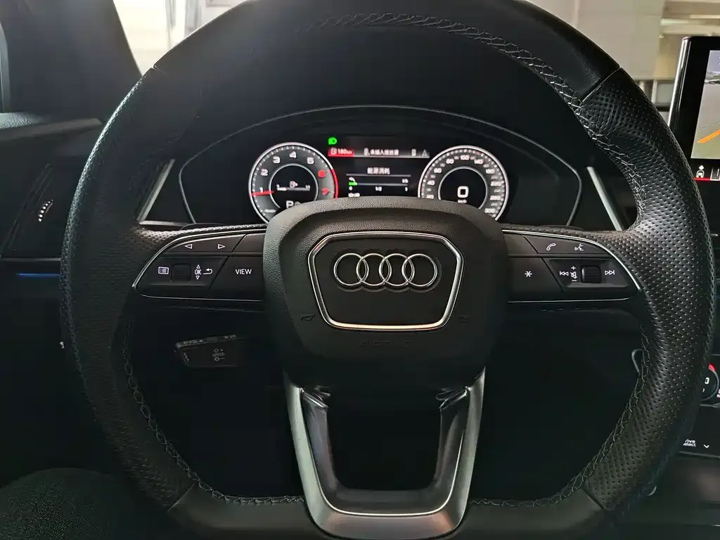 Audi Q5L Sportback 2023 из CN, фото 3