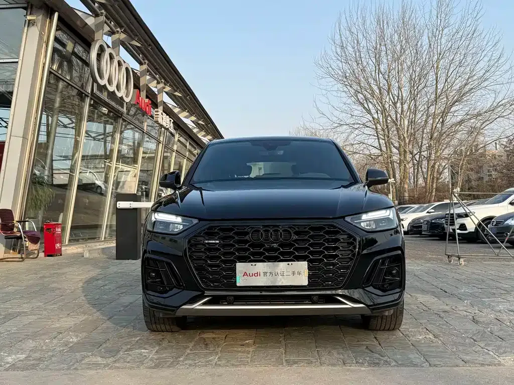 Audi Q5L Sportback 2023 из CN, фото 10