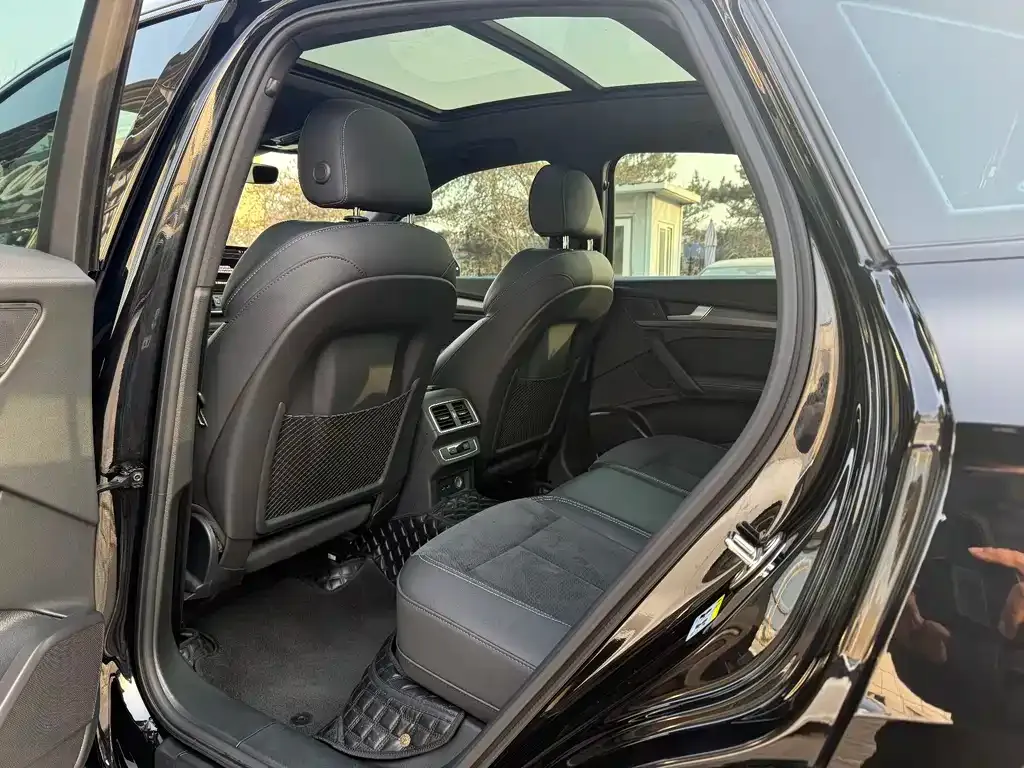 Audi Q5L Sportback 2023 из CN, фото 6