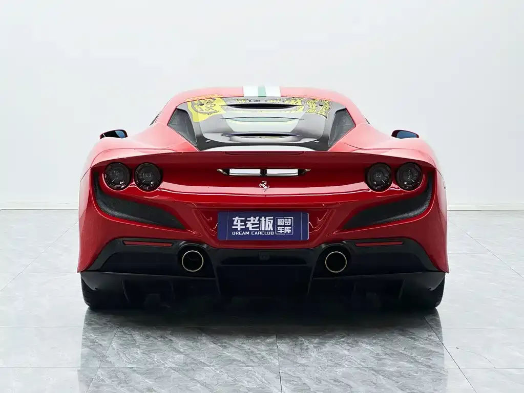 Ferrari F8 — фото 8
