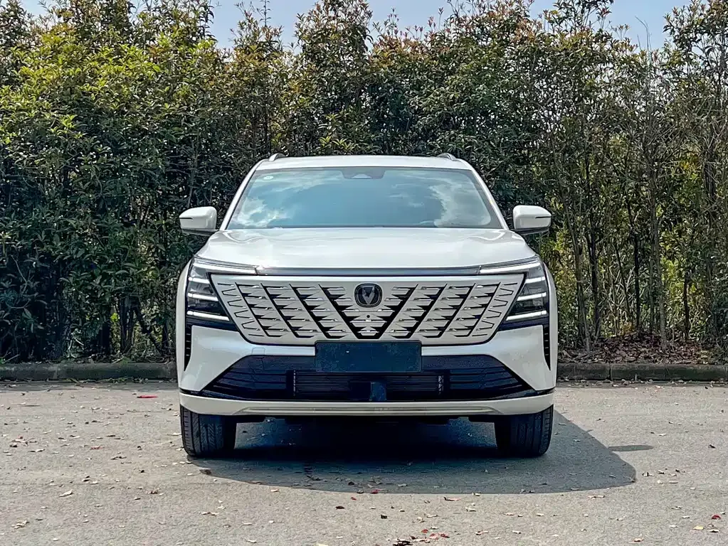 Changan CS75PLUS — фото 10