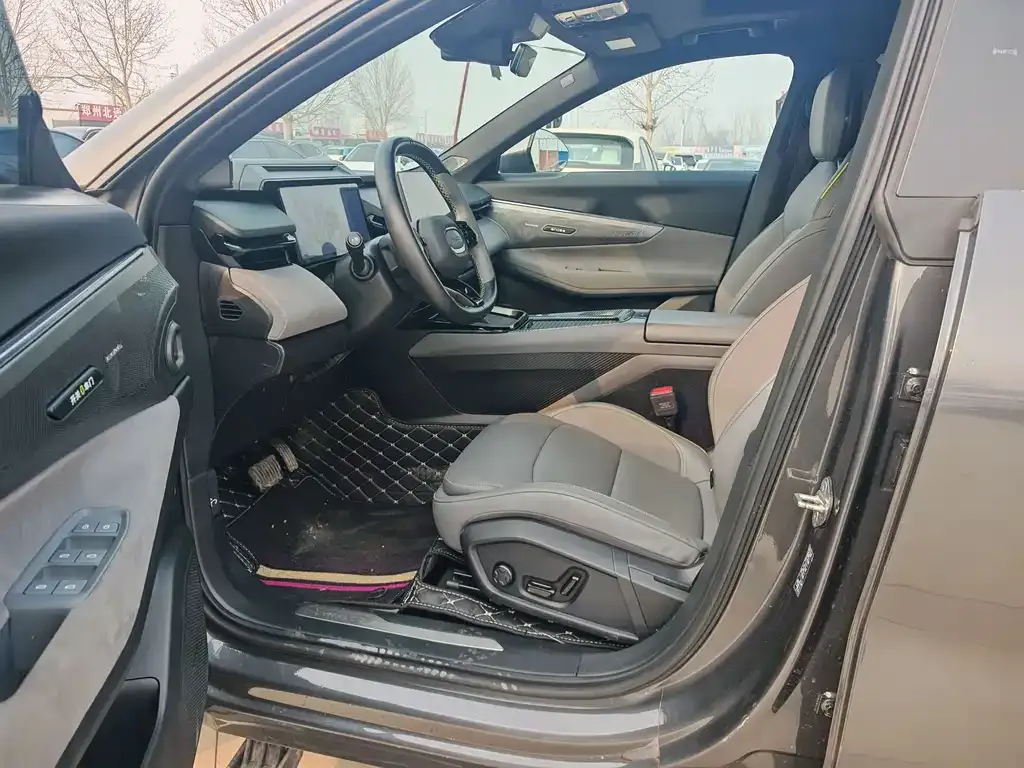 Lynk & Co 08 EM-P 2024 из CN, фото 6