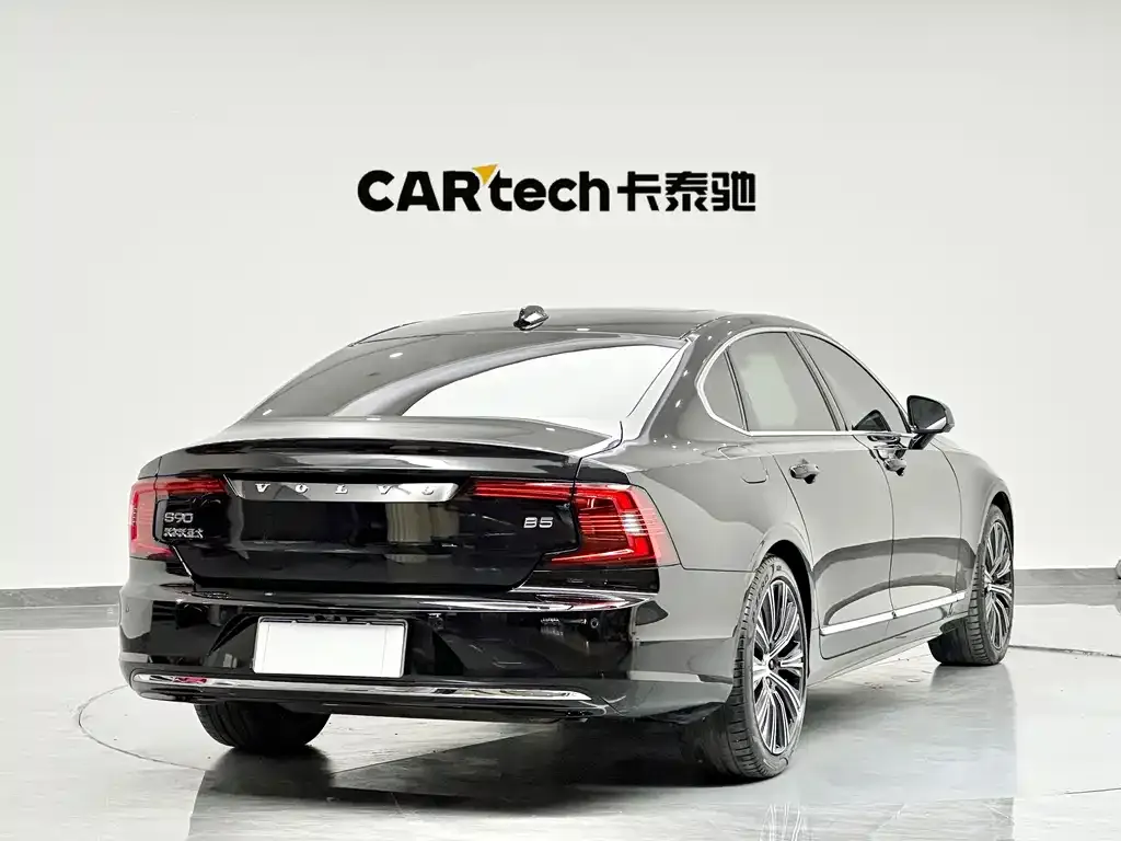Volvo S90 — фото 4