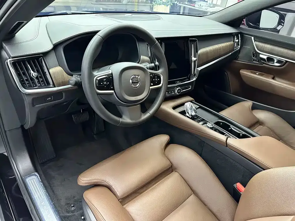 Volvo S90 — фото 9